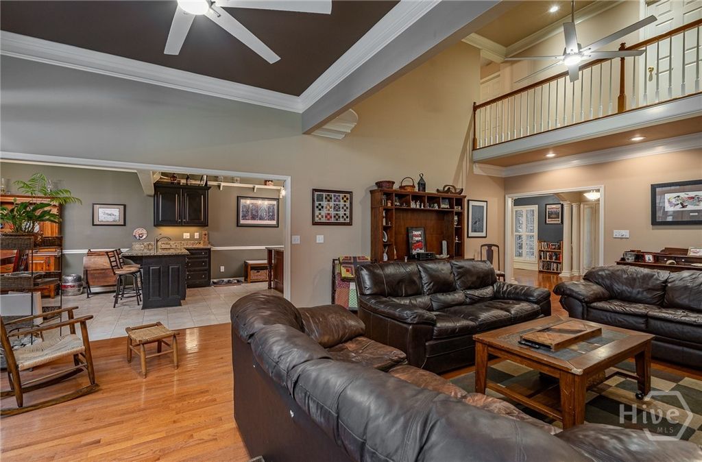 Image 11 of property listing at 325 Twin Oaks Circle, Bogart, GA 30622