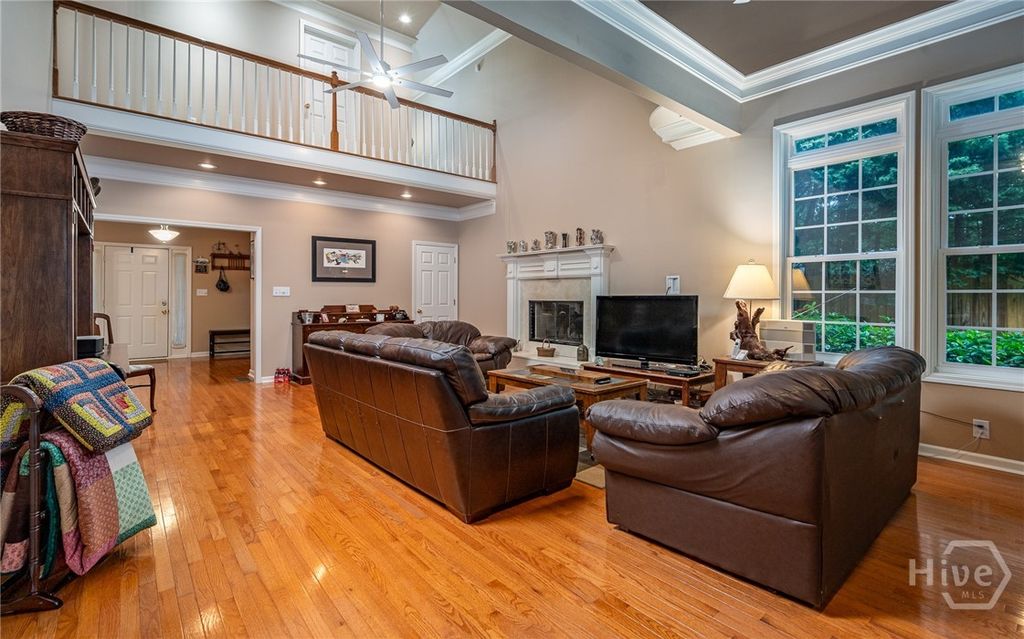 Image 9 of property listing at 325 Twin Oaks Circle, Bogart, GA 30622