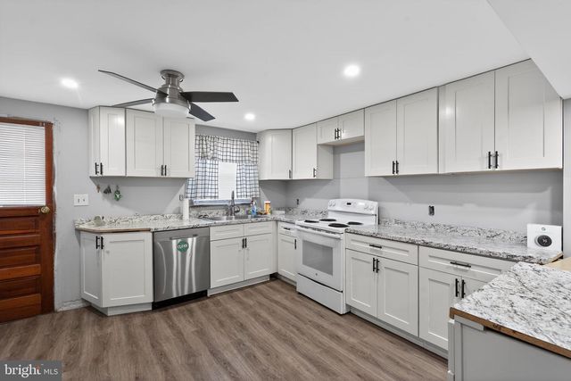 408-410 SHERIDAN AVE, Paulsboro, NJ 08066
