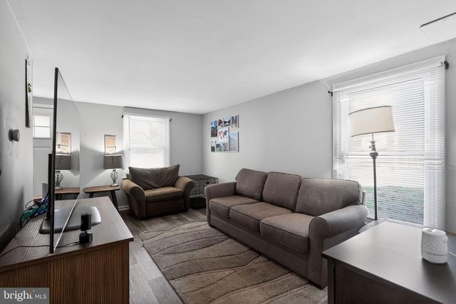 408-410 SHERIDAN AVE, Paulsboro, NJ 08066