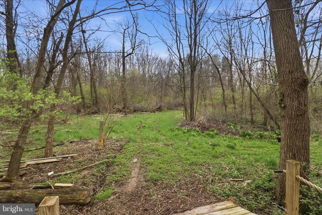 674 INTEGRITY DR, Lititz, PA 17543