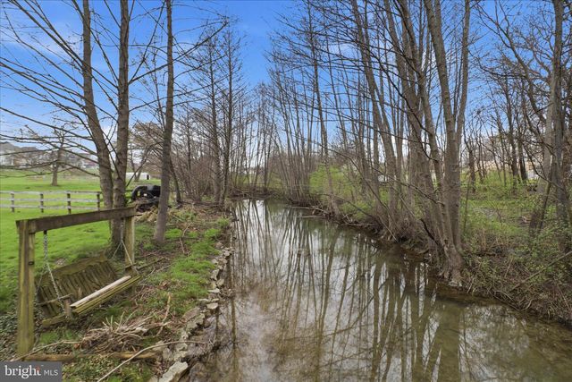 674 INTEGRITY DR, Lititz, PA 17543