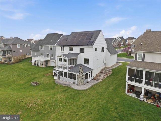 674 INTEGRITY DR, Lititz, PA 17543