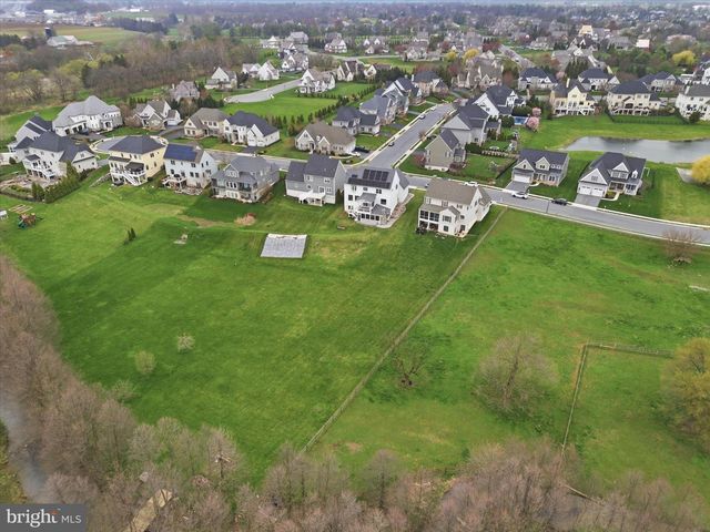674 INTEGRITY DR, Lititz, PA 17543