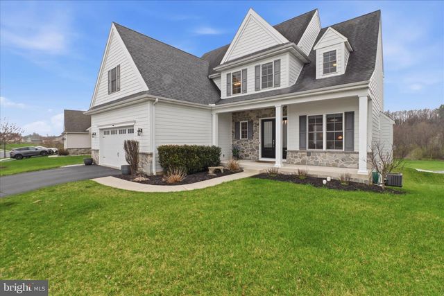 674 INTEGRITY DR, Lititz, PA 17543
