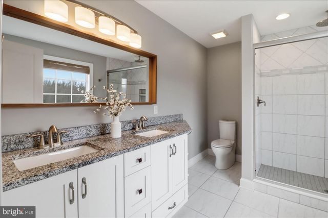 674 INTEGRITY DR, Lititz, PA 17543