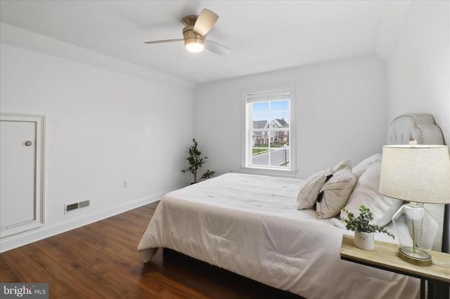 674 INTEGRITY DR, Lititz, PA 17543
