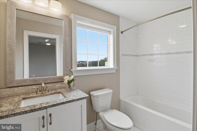 674 INTEGRITY DR, Lititz, PA 17543