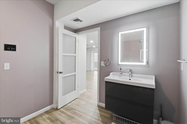 674 INTEGRITY DR, Lititz, PA 17543