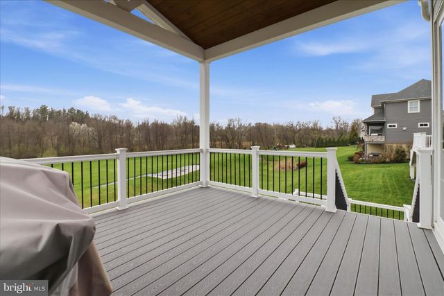 674 INTEGRITY DR, Lititz, PA 17543