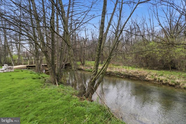 674 INTEGRITY DR, Lititz, PA 17543
