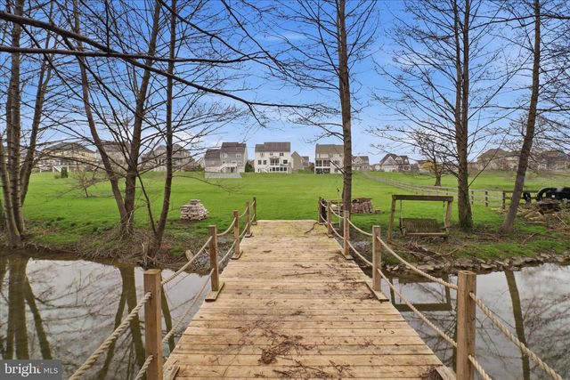 674 INTEGRITY DR, Lititz, PA 17543