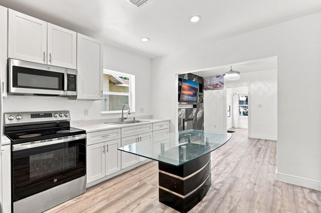 628 55th Street, West Palm Beach, FL 33407