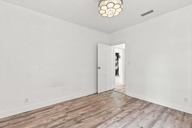 628 55th Street, West Palm Beach, FL 33407
