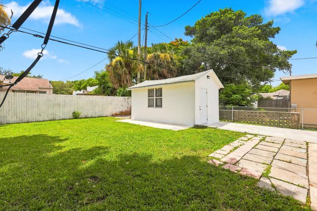 628 55th Street, West Palm Beach, FL 33407