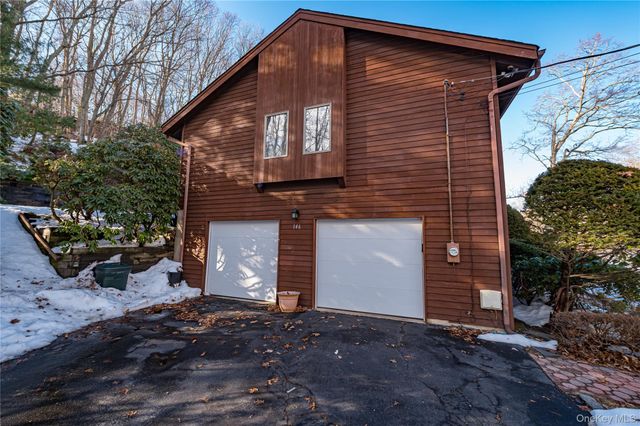 146 Crystal Brook Hollow Road, Port Jefferson, NY 11777