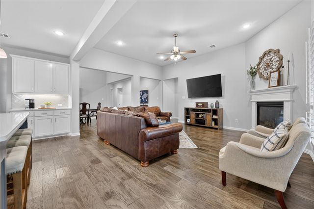 1221 Daylily Drive, Northlake, TX 76226