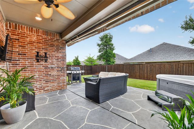 1221 Daylily Drive, Northlake, TX 76226