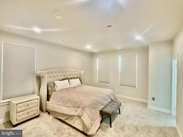 42548 INVERGORDON TER, Sterling, VA 20166