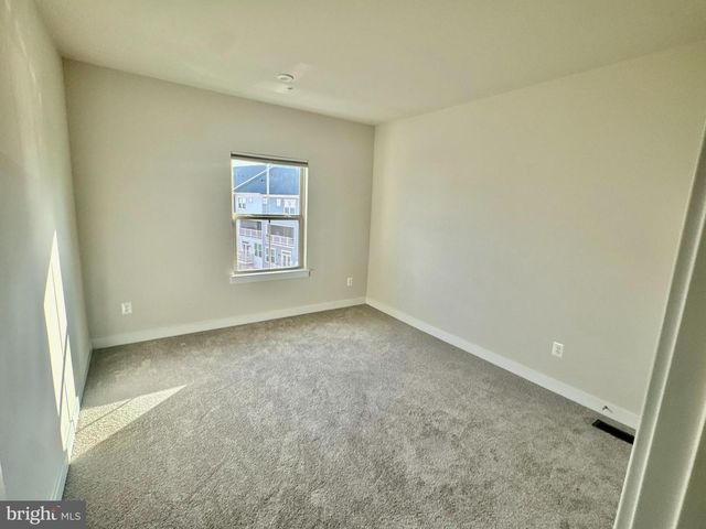 42548 INVERGORDON TER, Sterling, VA 20166
