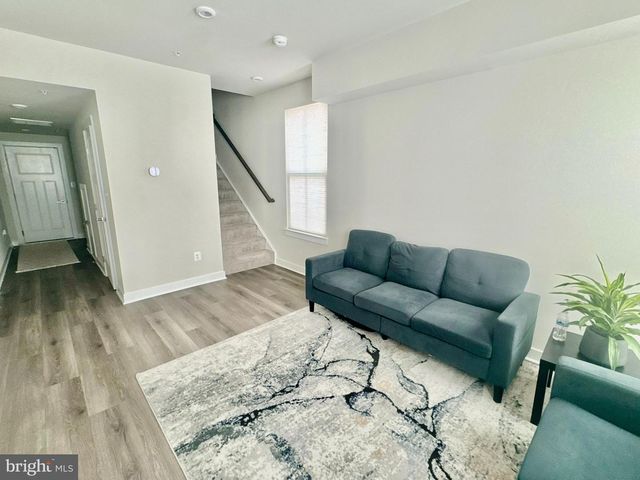 42548 INVERGORDON TER, Sterling, VA 20166
