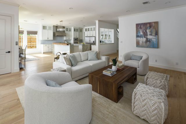 4085 Amherst Avenue, University Park, TX 75225