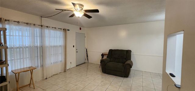 3061 NW 47th Ter 132C, Lauderdale Lakes, FL 33313