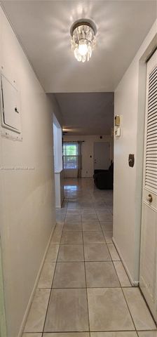 3061 NW 47th Ter 132C, Lauderdale Lakes, FL 33313
