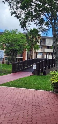 3061 NW 47th Ter 132C, Lauderdale Lakes, FL 33313