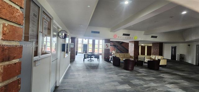 3061 NW 47th Ter 132C, Lauderdale Lakes, FL 33313