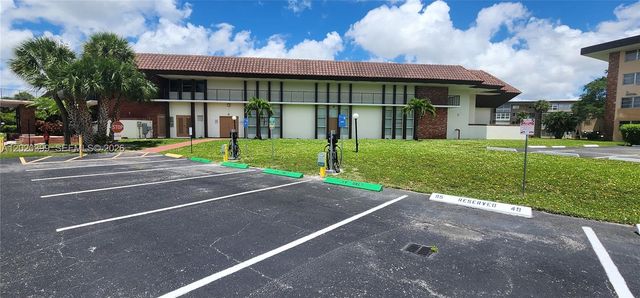 3061 NW 47th Ter 132C, Lauderdale Lakes, FL 33313