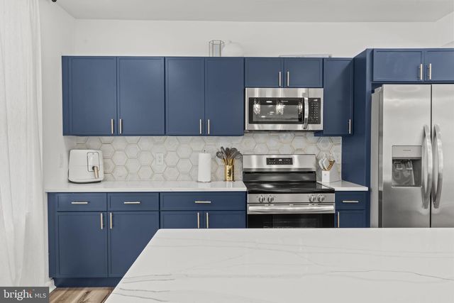 5320 WYNNEFIELD AVE, Philadelphia, PA 19131