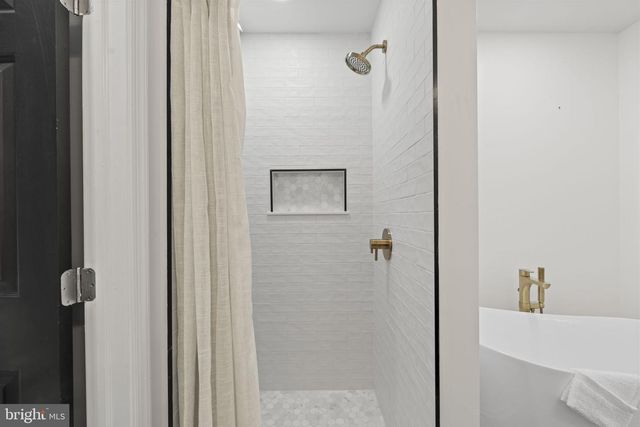 5320 WYNNEFIELD AVE, Philadelphia, PA 19131