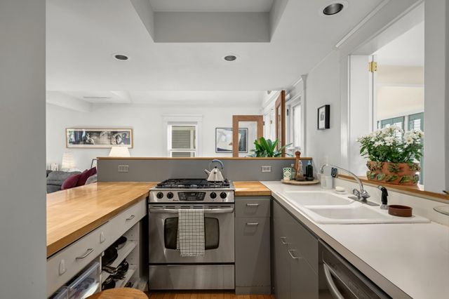 3314 Holmes Avenue S, Minneapolis, MN 55408