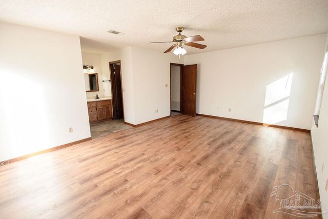 3495 Chief Mate Dr, Pensacola, FL 32506