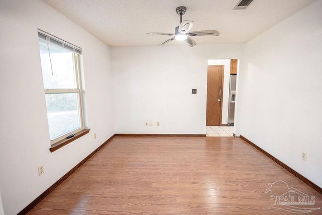 3495 Chief Mate Dr, Pensacola, FL 32506