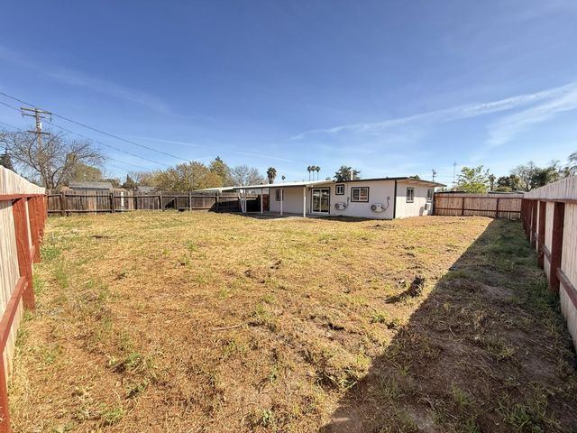 1633 Kazmir Ct, Modesto, CA 95351