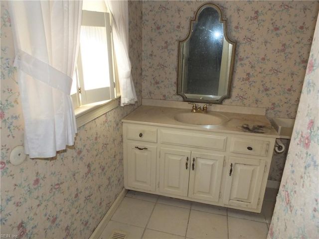 4509 Templar DR, Portsmouth, VA 23703