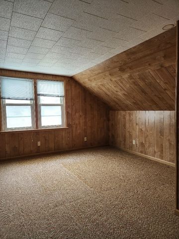 81 King St, Nashua, NH 03060