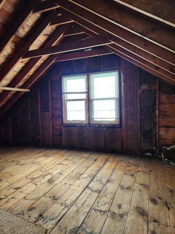 81 King St, Nashua, NH 03060