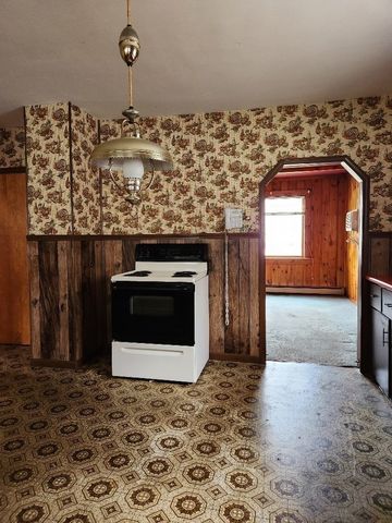 81 King St, Nashua, NH 03060