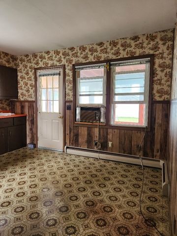 81 King St, Nashua, NH 03060