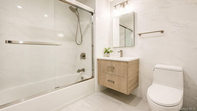 13119 Fowler Avenue 4C, Flushing, NY 11355