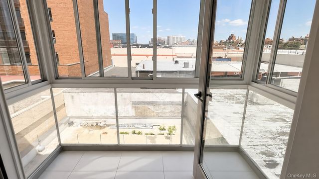 13119 Fowler Avenue 4C, Flushing, NY 11355