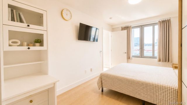 13119 Fowler Avenue 4C, Flushing, NY 11355