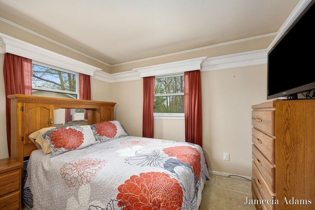 4726 Poinsettia Avenue Se, City Of Kentwood, MI 49508
