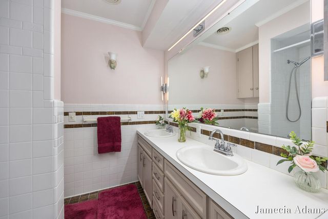 4726 Poinsettia Avenue Se, City Of Kentwood, MI 49508