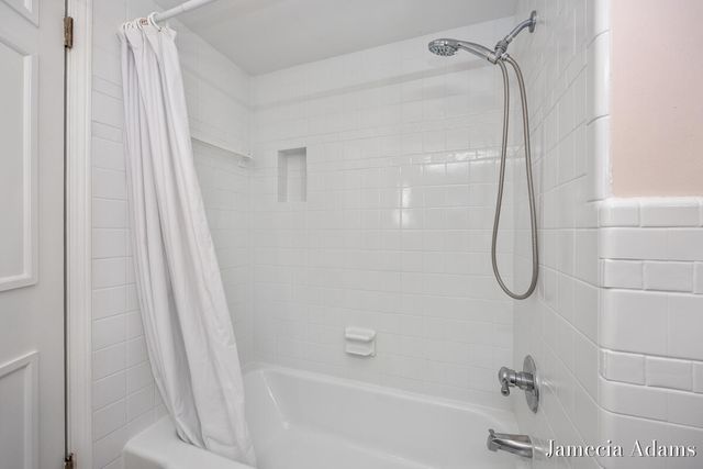 4726 Poinsettia Avenue Se, City Of Kentwood, MI 49508