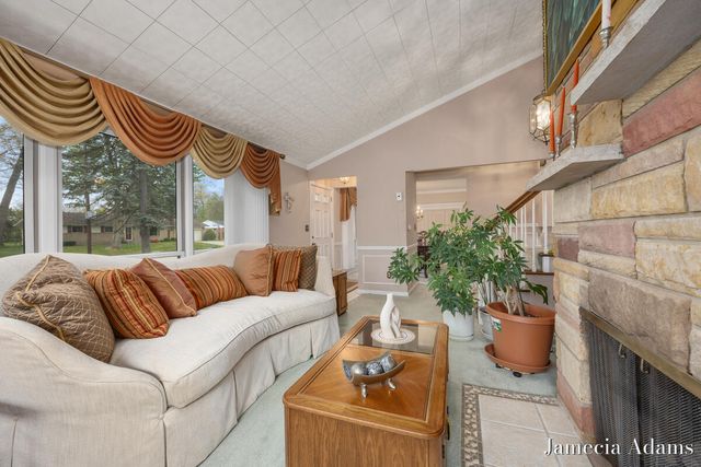 4726 Poinsettia Avenue Se, City Of Kentwood, MI 49508