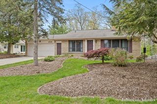 4726 Poinsettia Avenue Se, City Of Kentwood, MI 49508